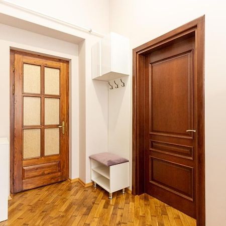 Апартаменти В Центрі Міста Ivano-Frankivsk Exterior photo