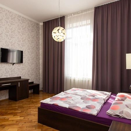 Апартаменти В Центрі Міста Ivano-Frankivsk Exterior photo